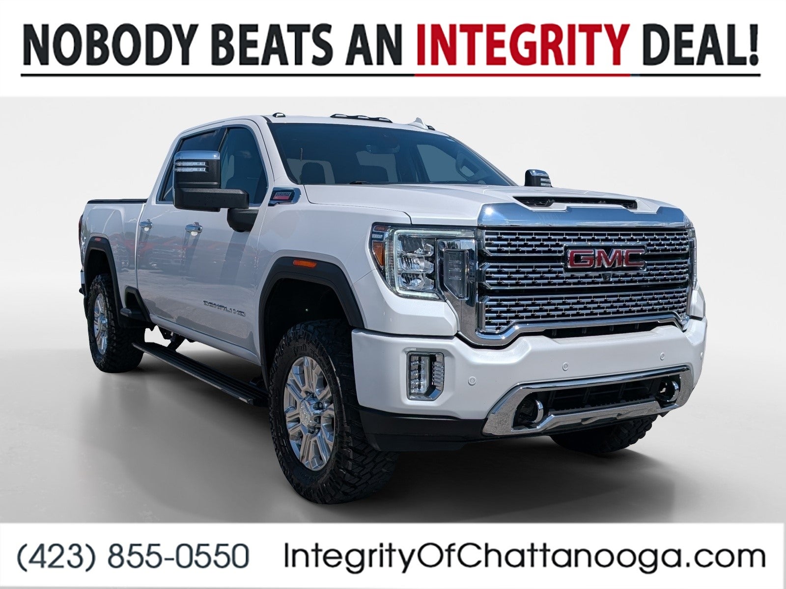 2023 GMC Sierra 2500 HD Denali in White Frost Tricoat — front three-quarter view